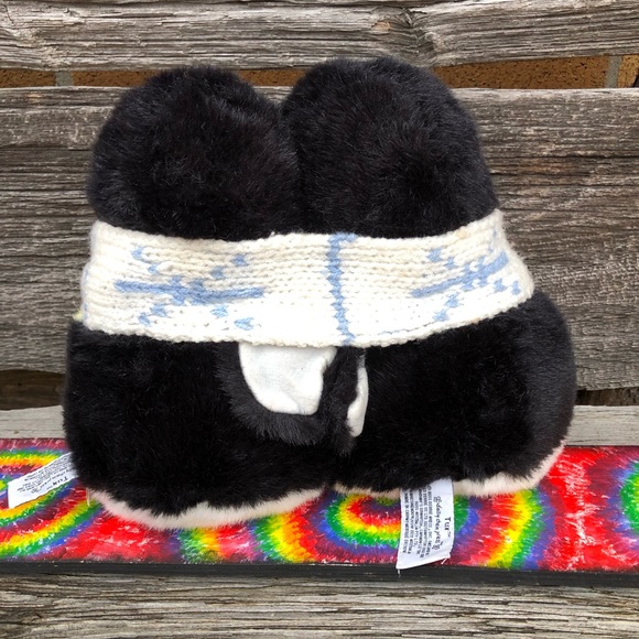 💙Pair of Penguins stuffed animal Plush Winter decor Tux Russ Berrie plushie 🖤 - Picture 5 of 14